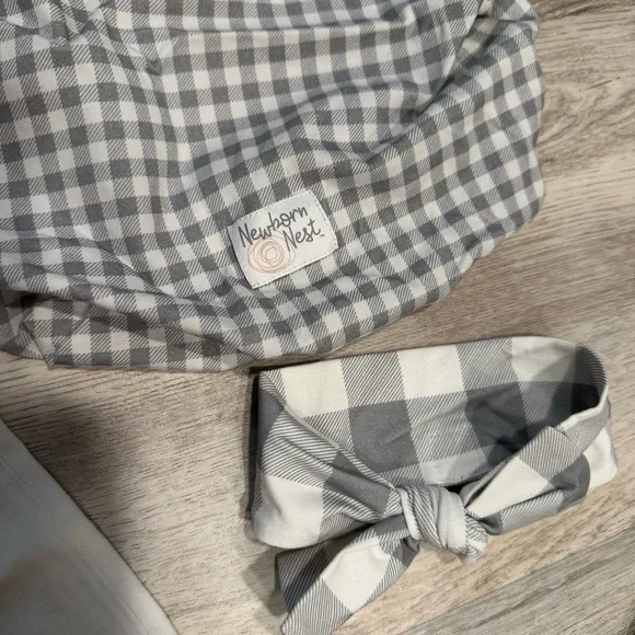 Hospital sheet set, swaddle blanket, gown & hat/bow bundle